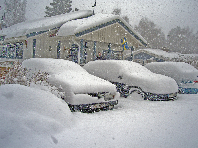 Det var inte alltid sommar i sommarstugan i Fågelsudd, och här blev det lite snö.